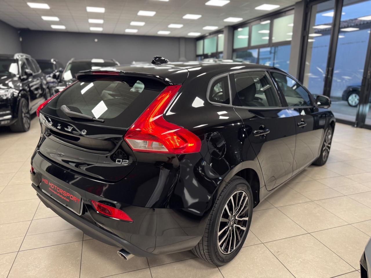 Volvo V40 D2 R-design