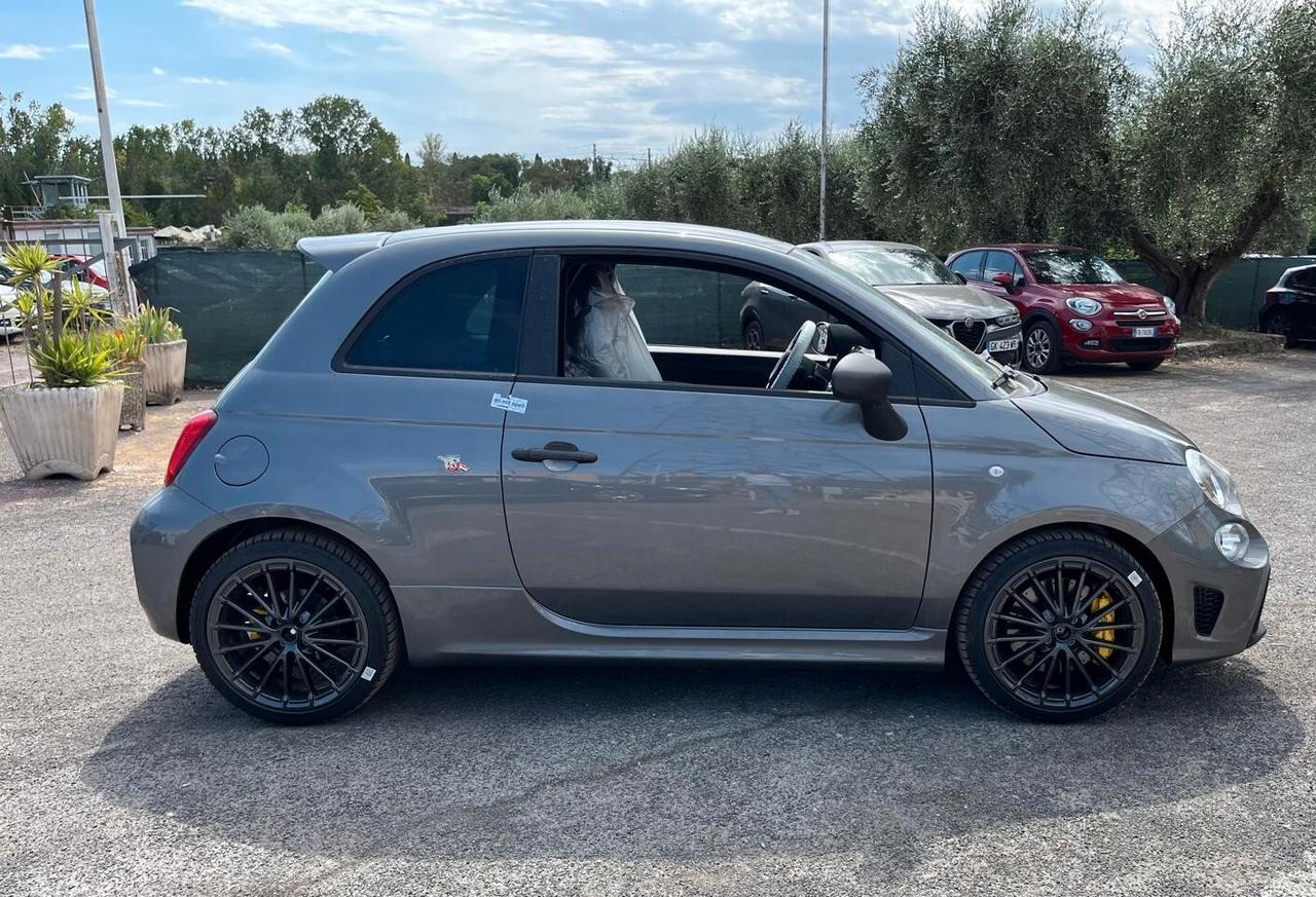 Abarth 695 1.4 Turbo T-Jet 180 CV