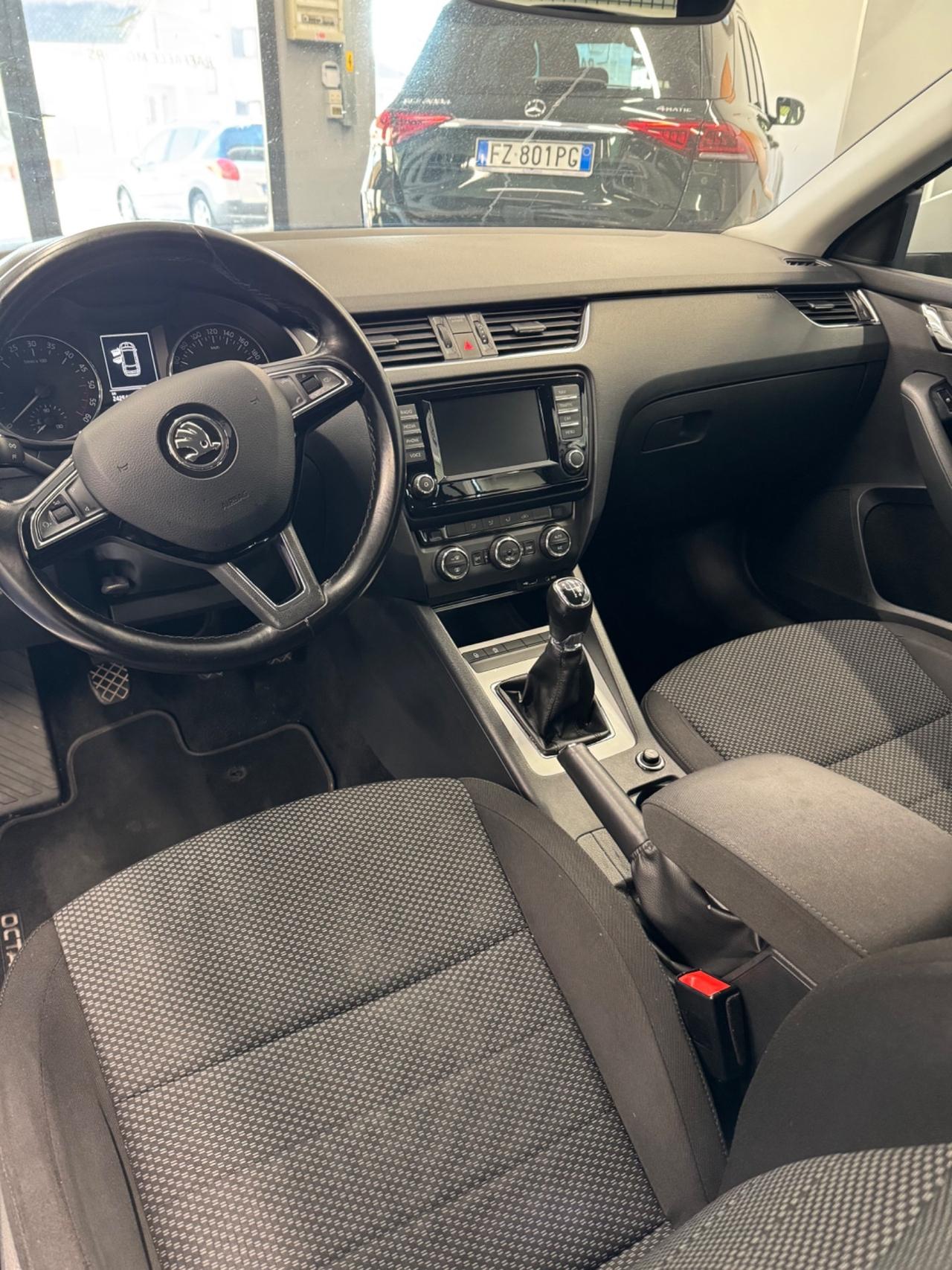 Skoda Octavia 1.6 TDI CR 110 CV Ambition