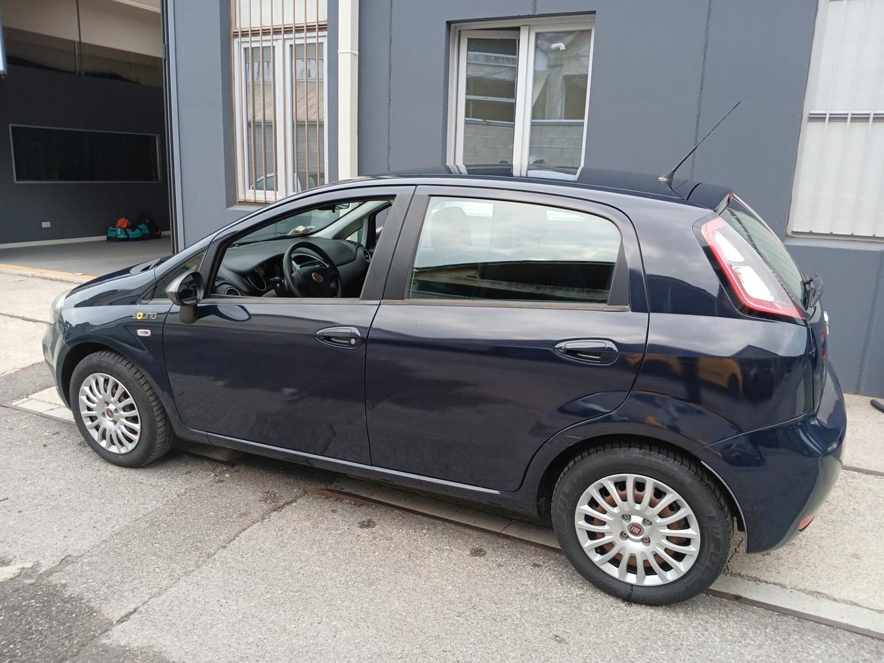 Fiat Punto 1.2 8V 5 porte Lounge*EURO6*NEOPATENTATI