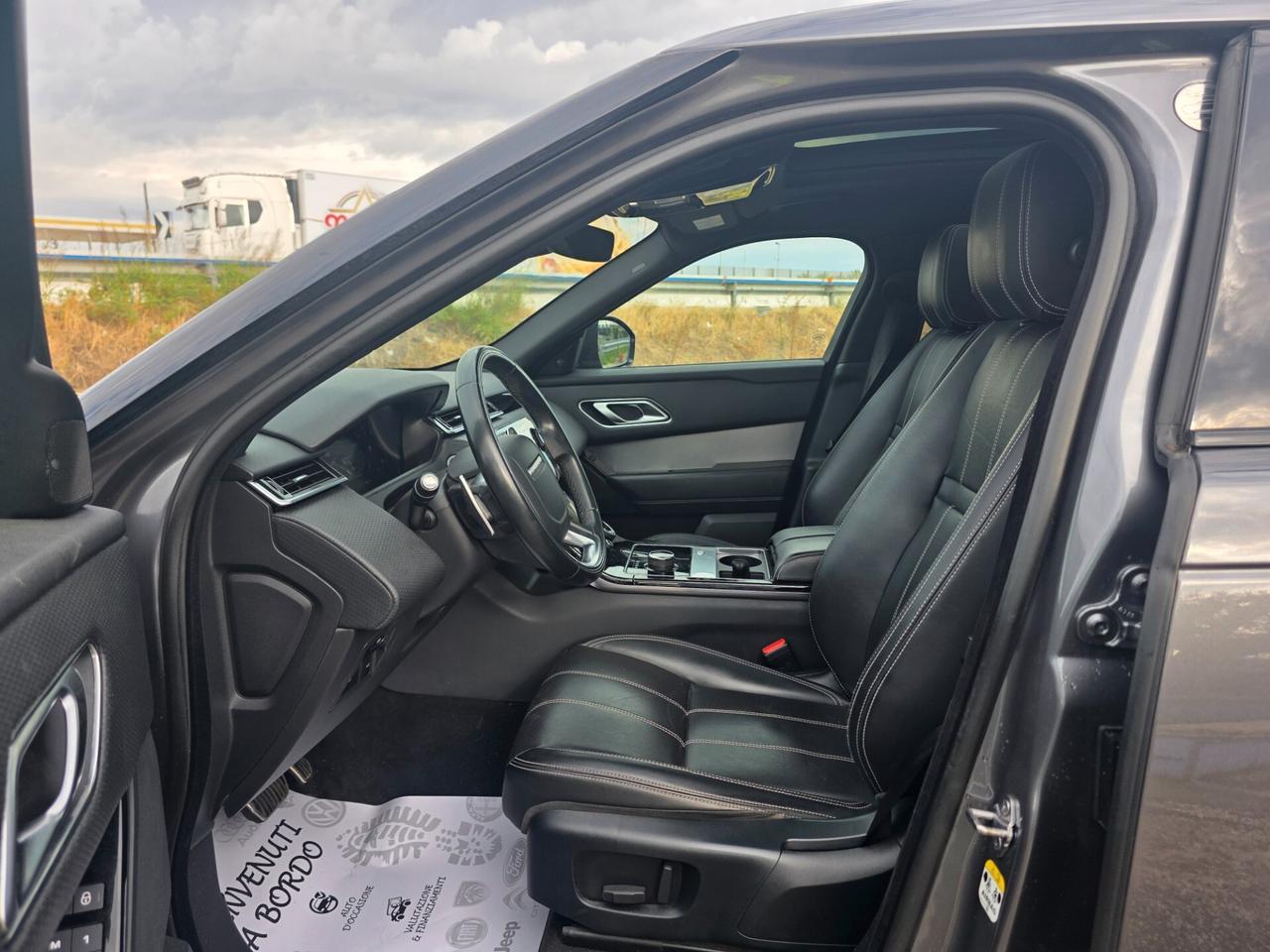 Land Rover Range Velar 2.0D I4 240 CV R-Dynamic