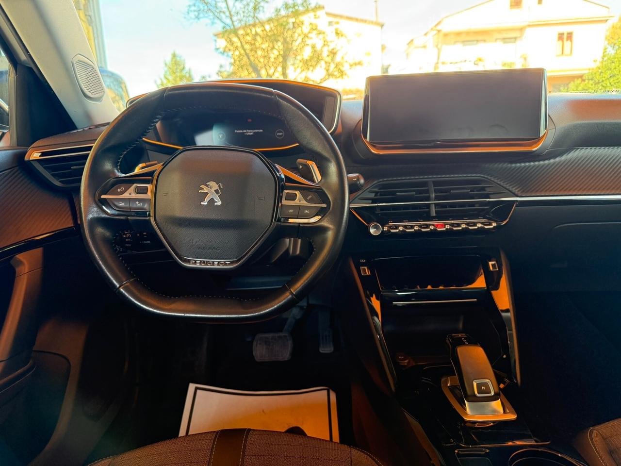 Peugeot 2008 BlueHDi 130 S&S EAT8 Allure