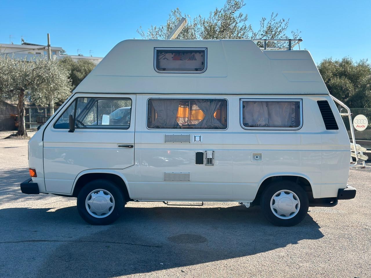 Volkswagen T3 Westfalia Joker "Hochdach" (Tetto Alto rigido)