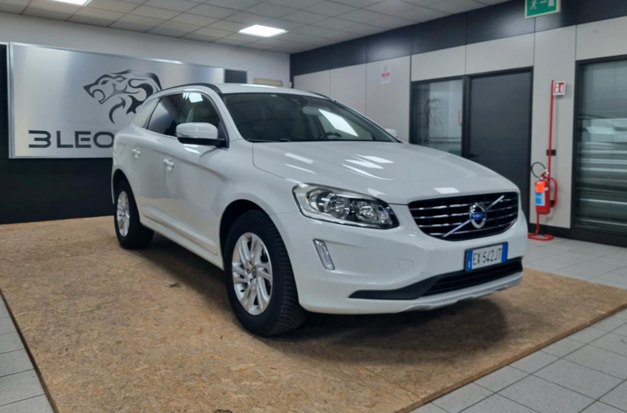 VOLVO XC60 D4 GEATRONIC MOMENTUM 181CV