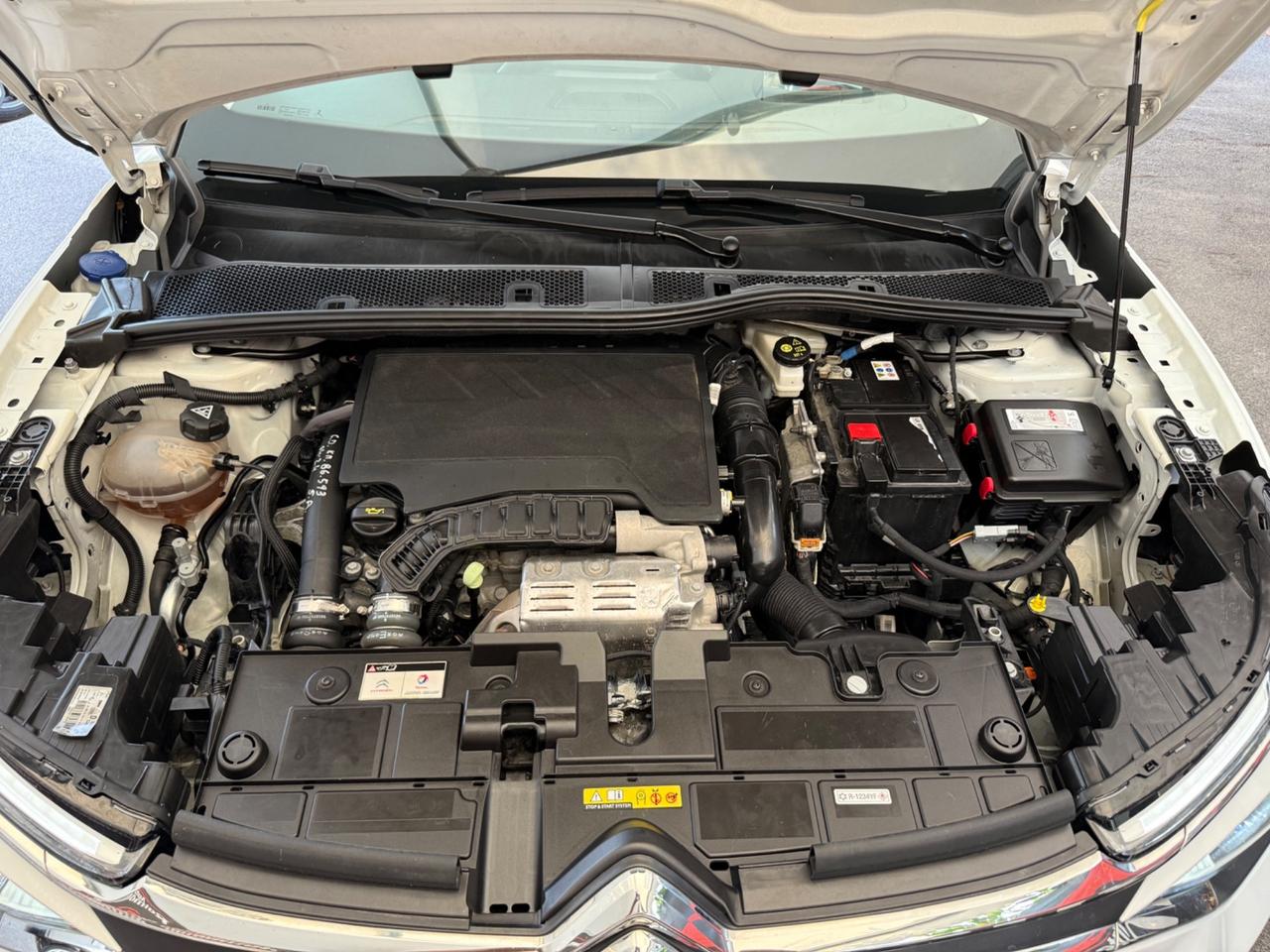 Citroen C4 PureTech 130 S&S EAT8 Shine