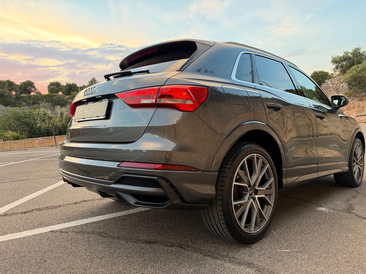 Audi Q3 S-LINE EDITION/2.0 150CV/ 20"/IVA ESPOSTA