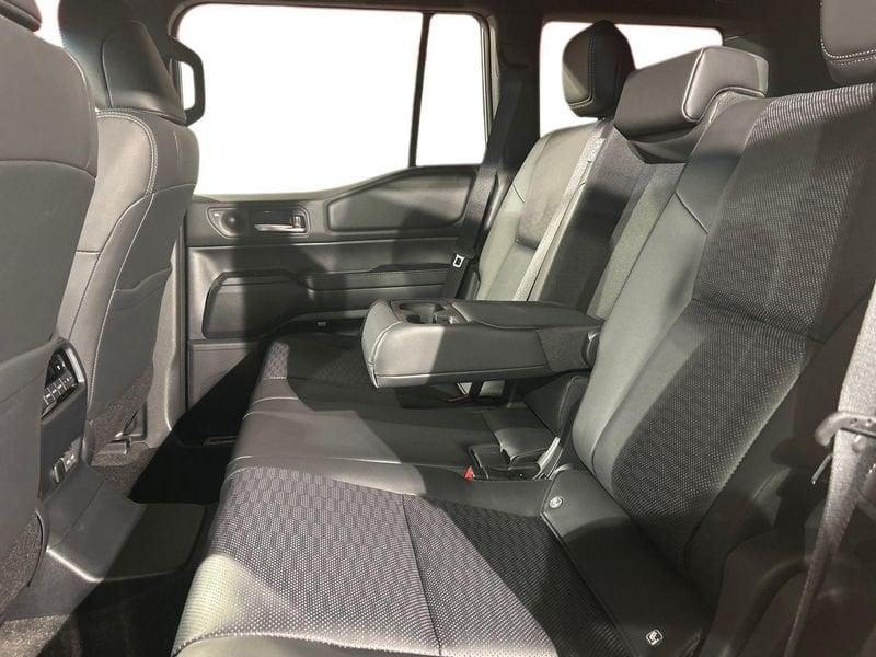 Toyota Land Cruiser 2.8L Diesel 48V MHEV Premium AWD A/T