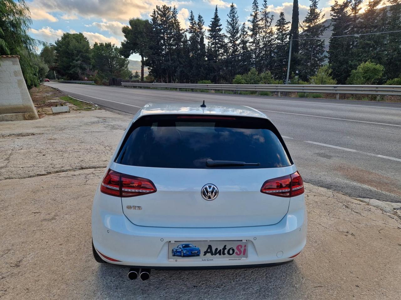 Volkswagen Golf 7..5 GTD 2.0 TDI 184cv