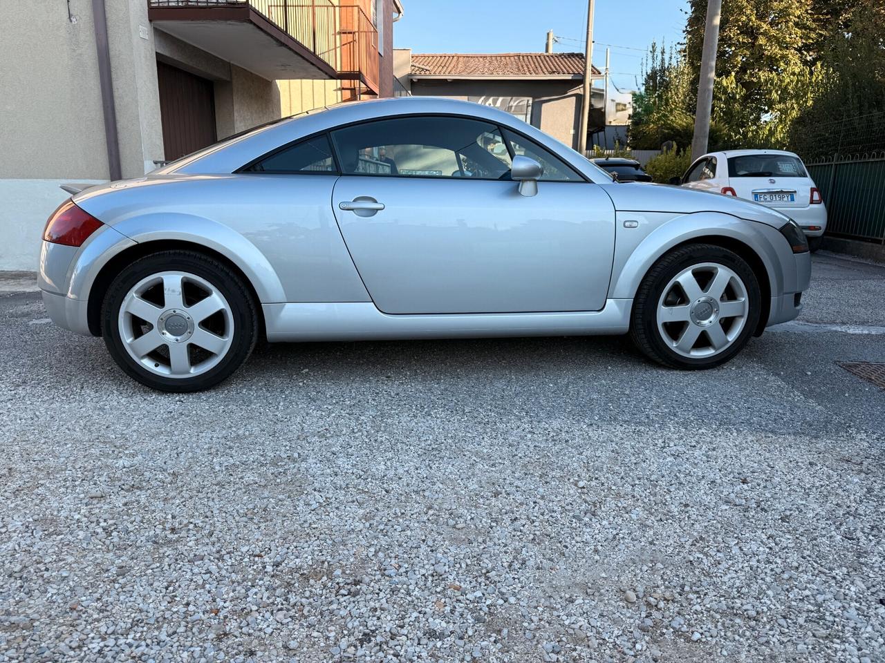 Audi TT 1.8 T 20V 179 CV KM 115.000