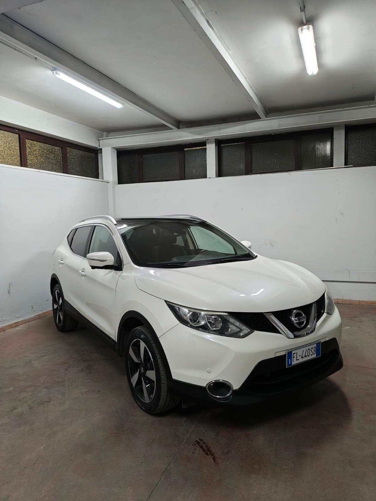 Nissan Qashqai 1.5 dCi N-Connecta