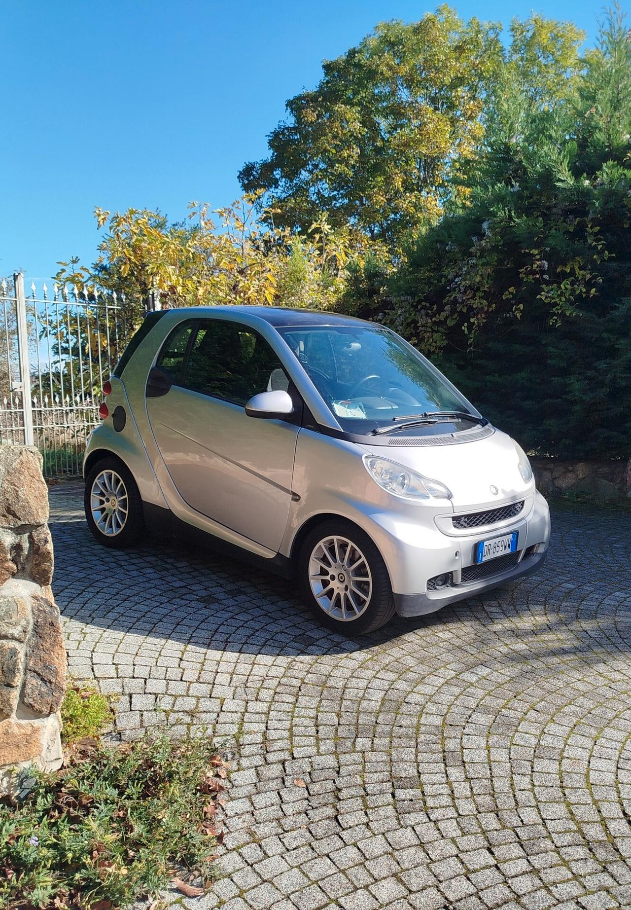 Smart ForTwo 1000 52 kW coupé pure