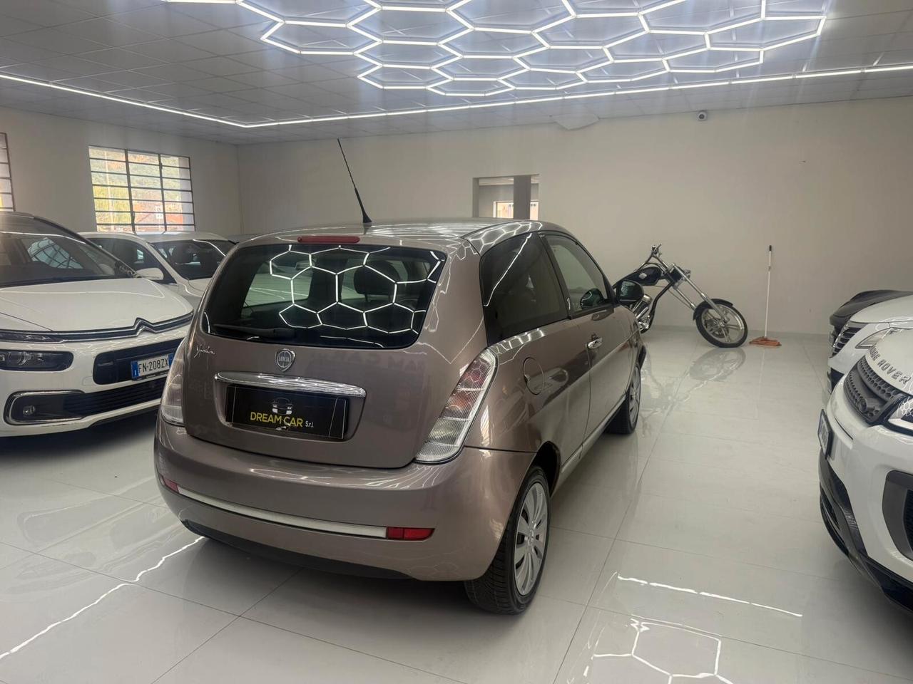 Lancia Ypsilon 3p. 69Cv -Benzina -Ok Neopatentati