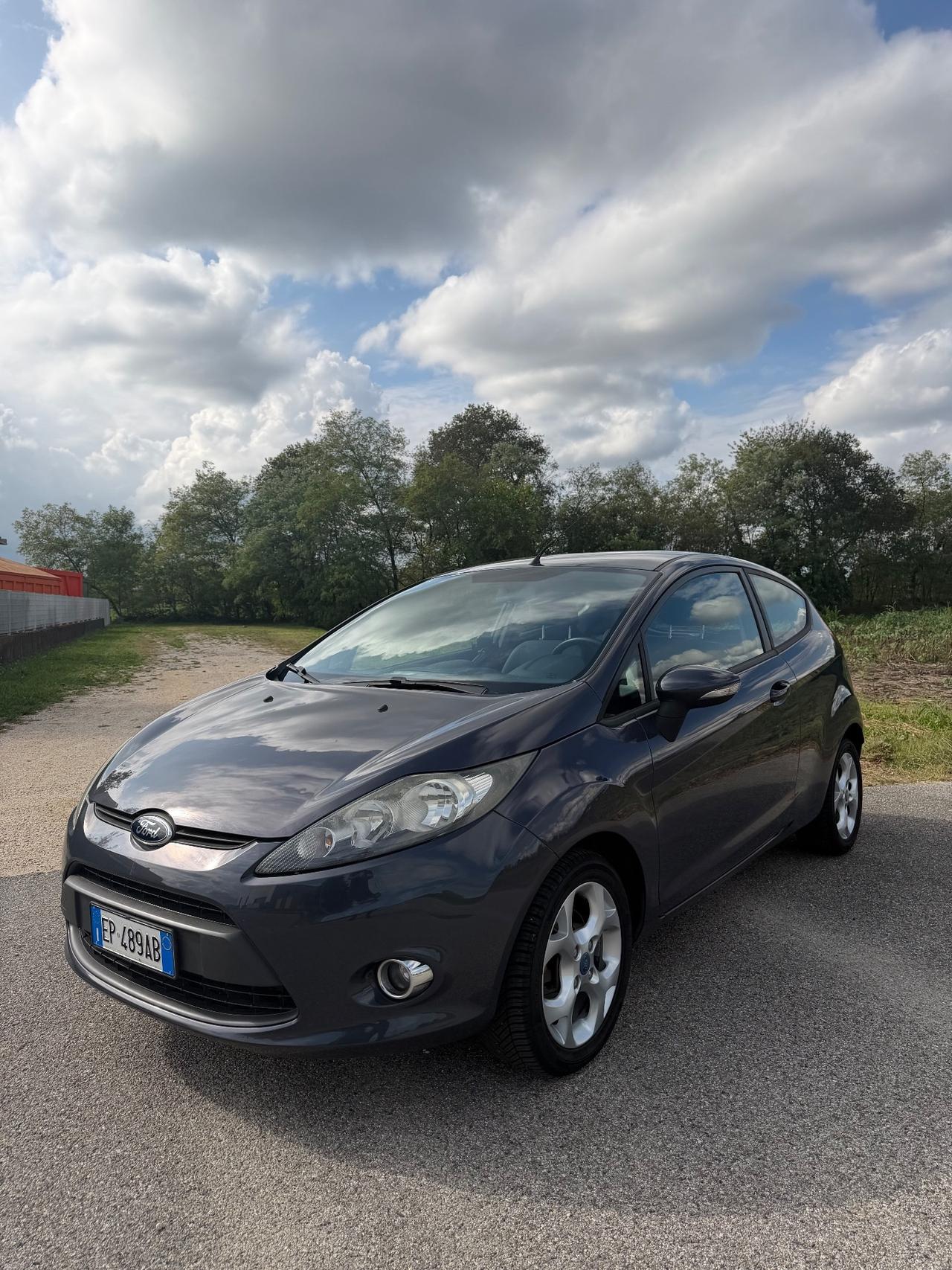 Ford Fiesta 1.2 82CV 3 porte Titanium