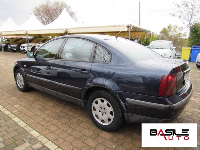 VOLKSWAGEN PASSAT 1.9 TDI 110 CV