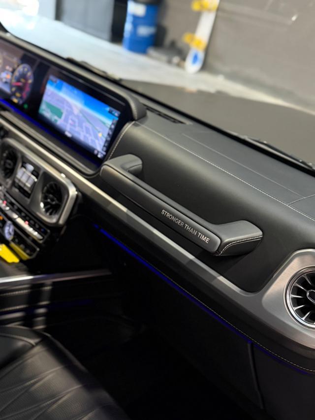MERCEDES-BENZ G 500 S.W. Stronger Than Time Edition