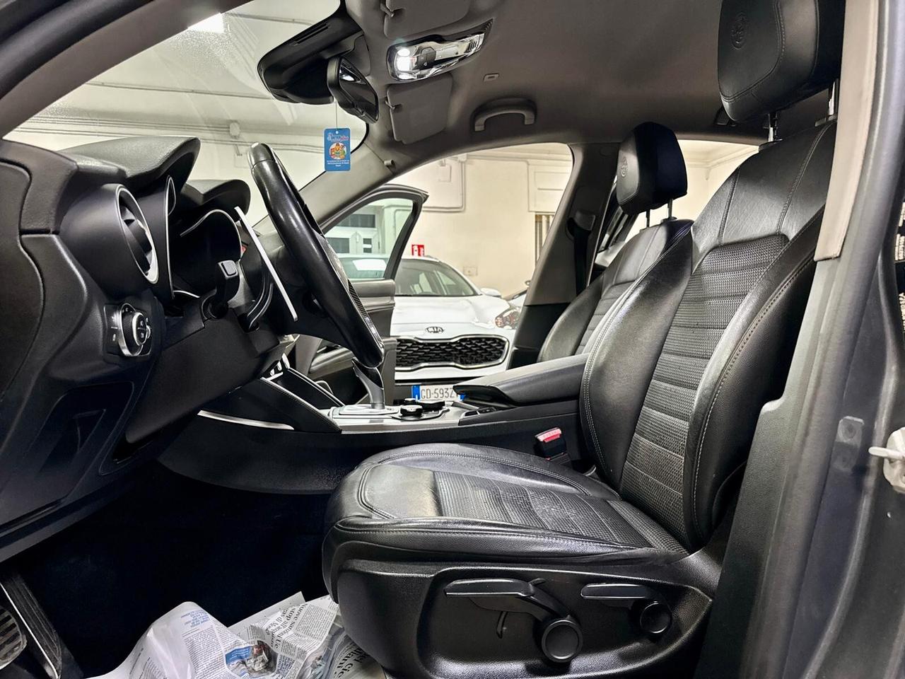 Alfa Stelvio 2.2 Turbodiesel 180 CV AT8 Q4 Super