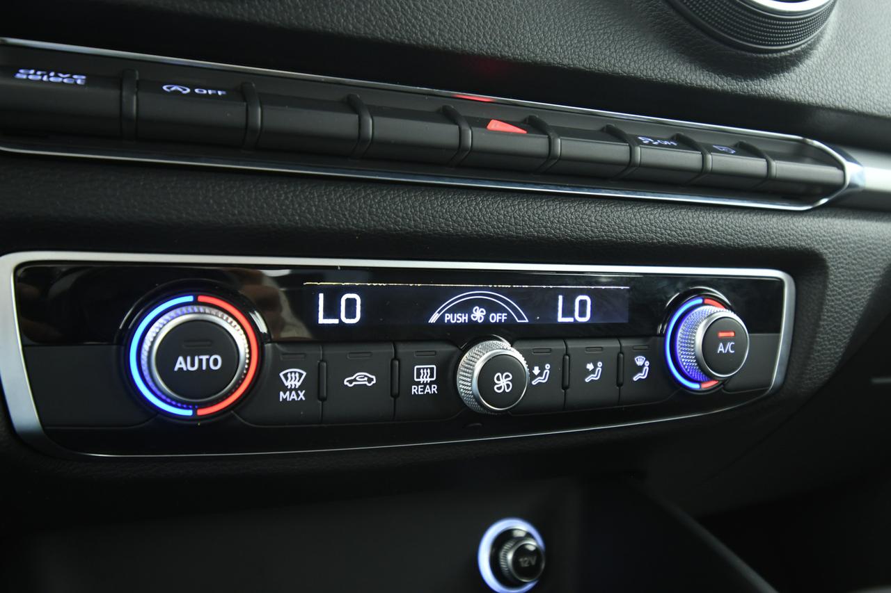 AUDI A3 Sportback 30 1.5 g-tron Admired 131cv BLUETOOTH+LED+NEOPATENTATI