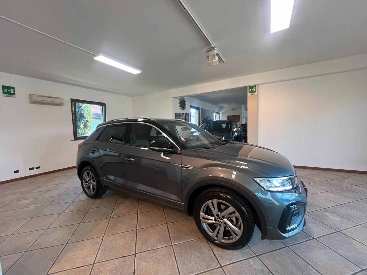 Volkswagen T-Roc 1.0 TSI R-Line +TECH PACK