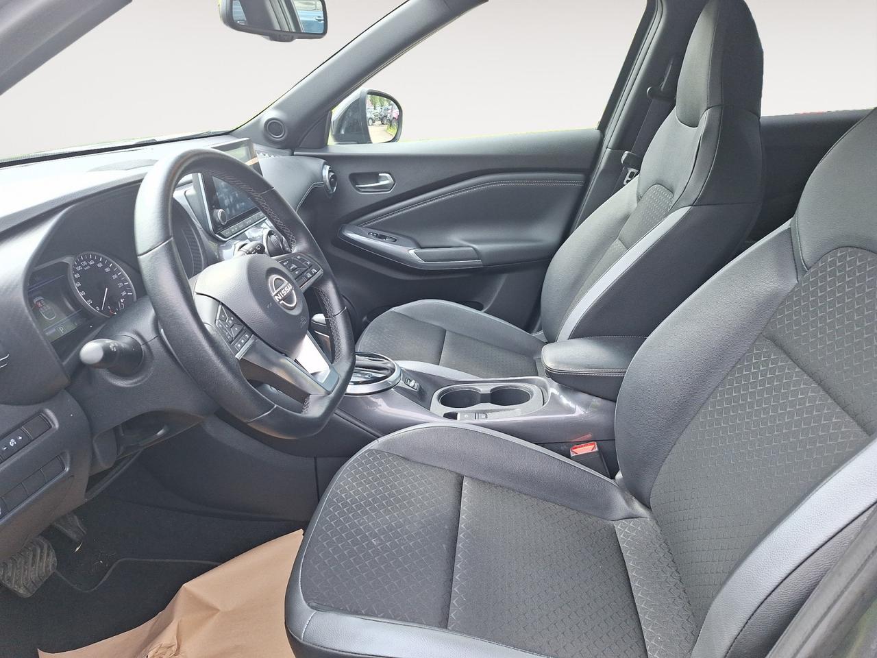 Nissan Juke 1.0 dig-t N-Connecta 114cv dct