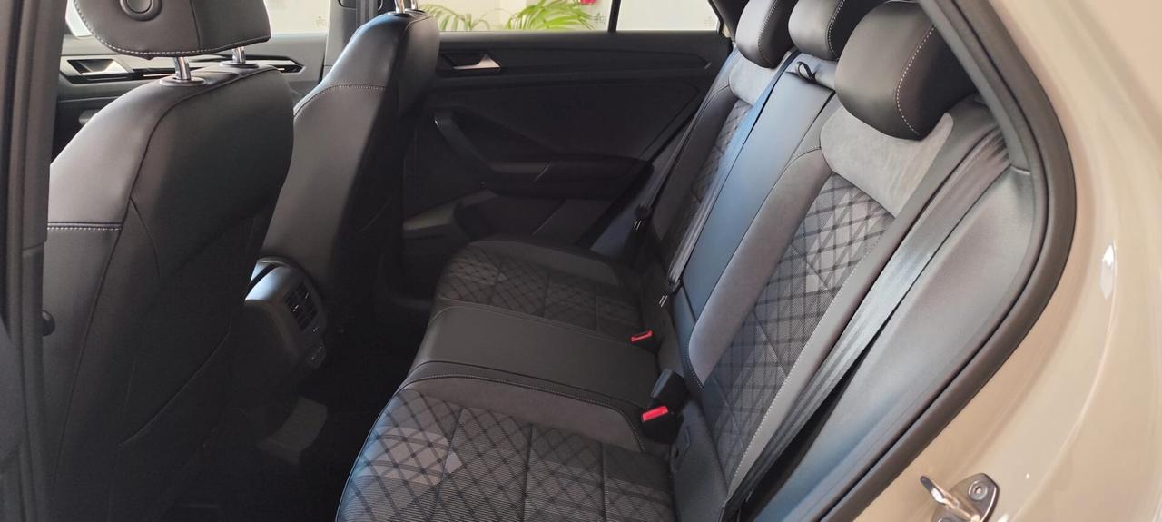 Volkswagen T-Roc 1.0 TSI R-Line