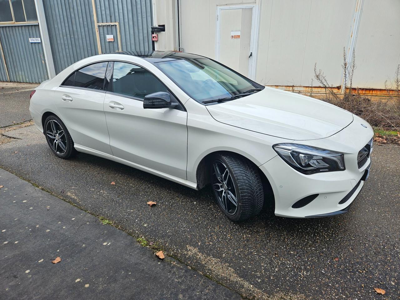 Mercedes-benz CLA 180 Premium