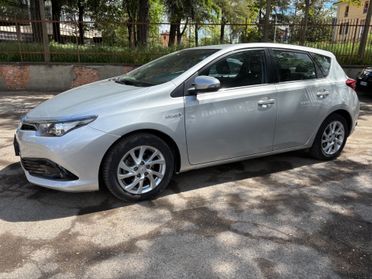 Toyota Auris 1.8 Hybrid Lounge