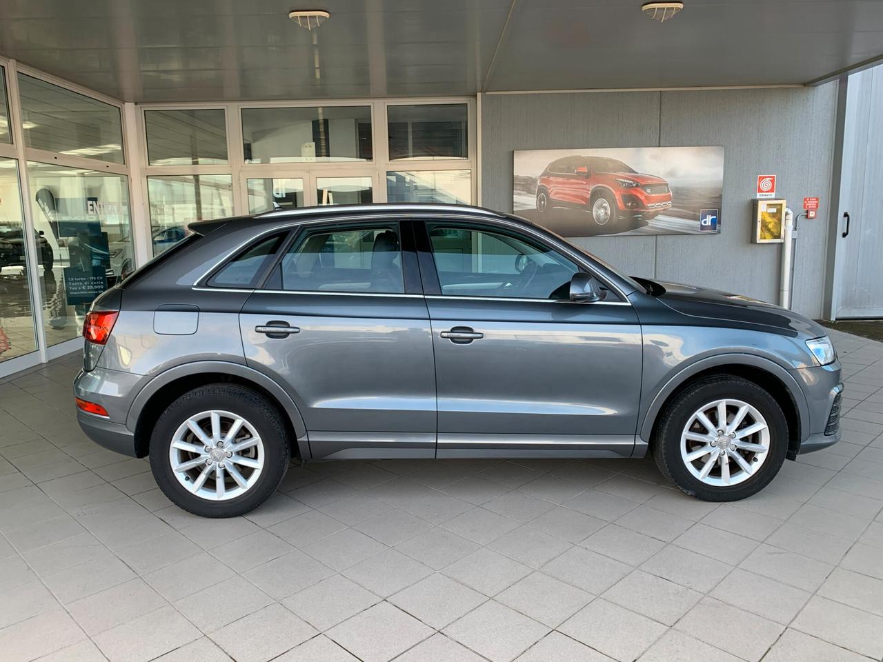 Audi Q3 2.0 TDI 120 CV S tronic Business