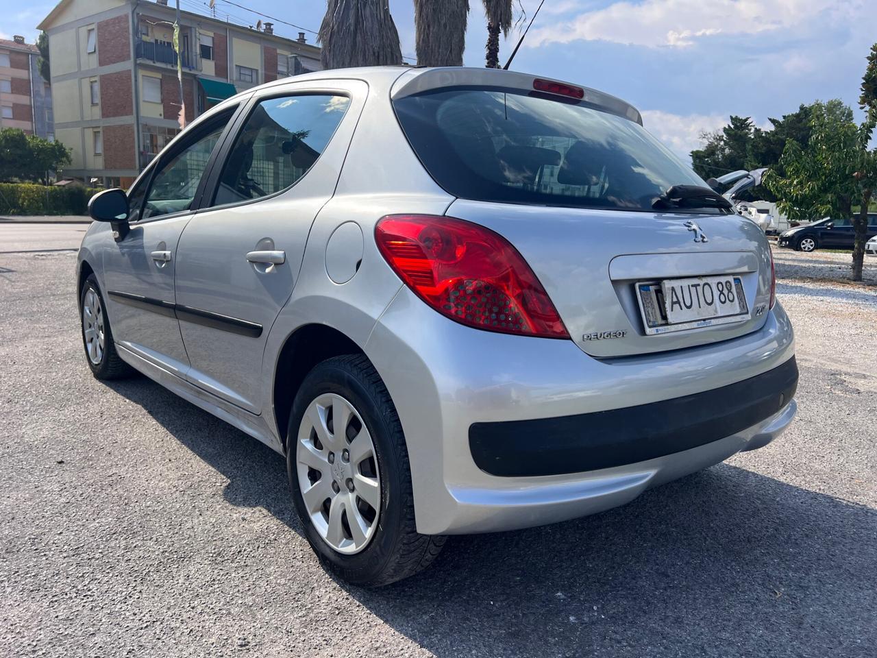 Peugeot 207 1.4 5p.