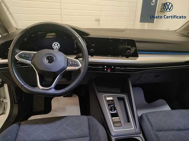 Volkswagen Golf 8ª serie 1.0 eTSI EVO DSG Life