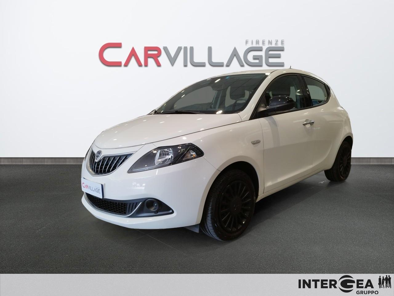 LANCIA Ypsilon 1.0 firefly hybrid Silver s&s 70cv