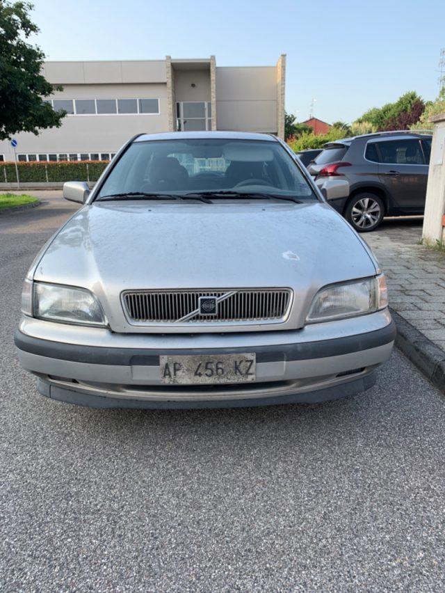 VOLVO V40 1.8 16V cat