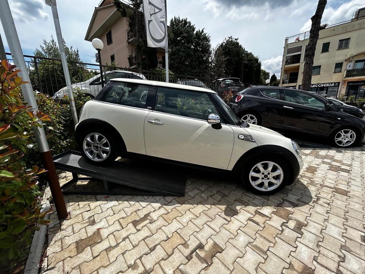 Mini Mini 1.4 16V Abbey Road impianto GPL per neopatentati