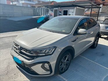 Volkswagen Taigo 1.0 TSI 110 CV DSG R-Line incidentata sinistrata