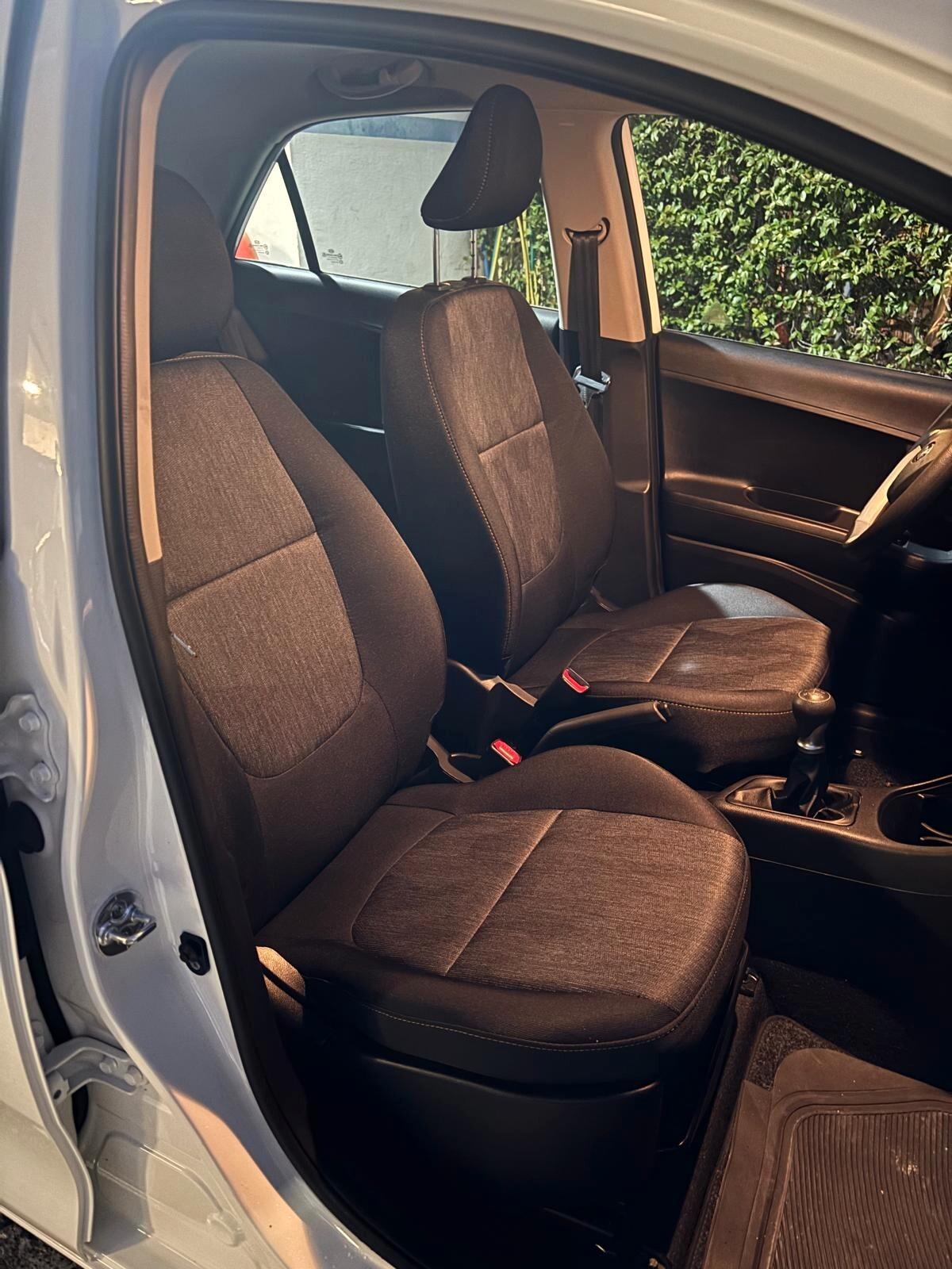 Kia Picanto 1.0 12V 5 porte Glam - NEOPATENTATI