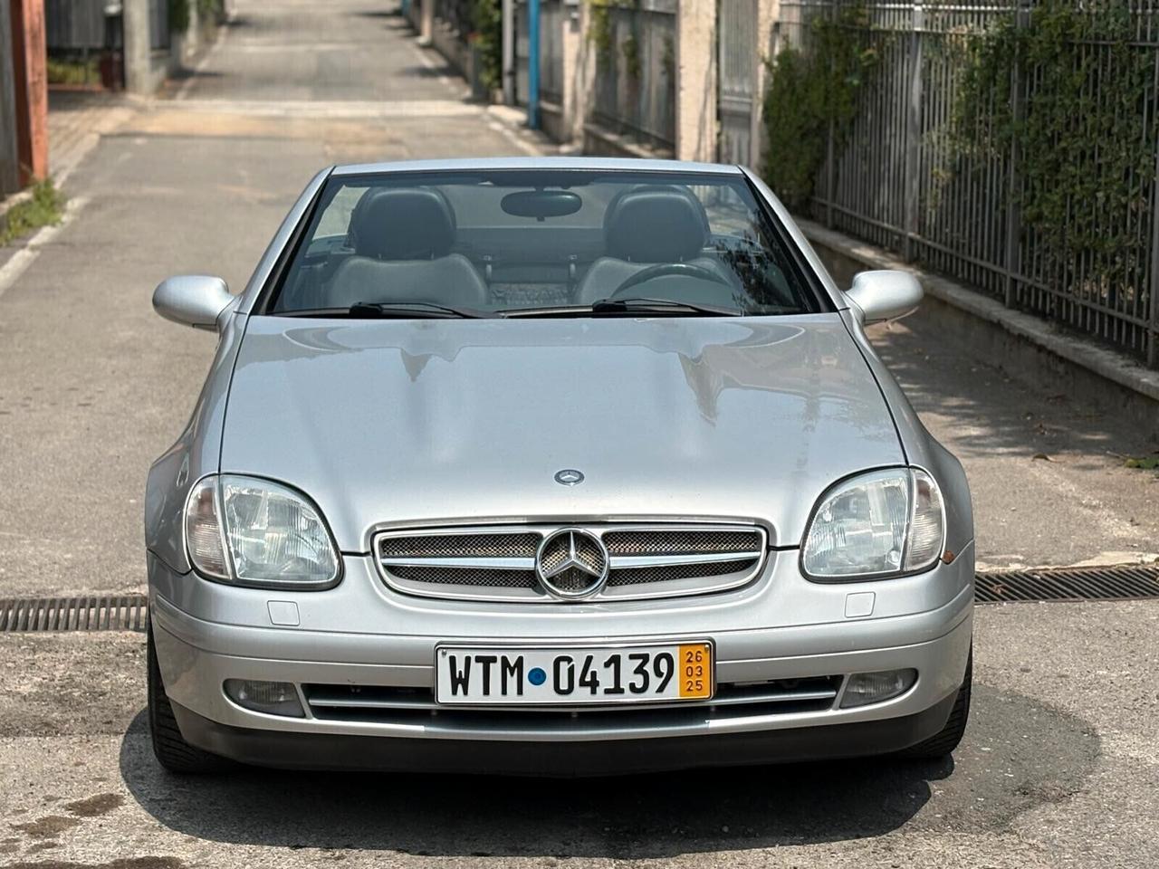 Mercedes-benz SLK 200 cat