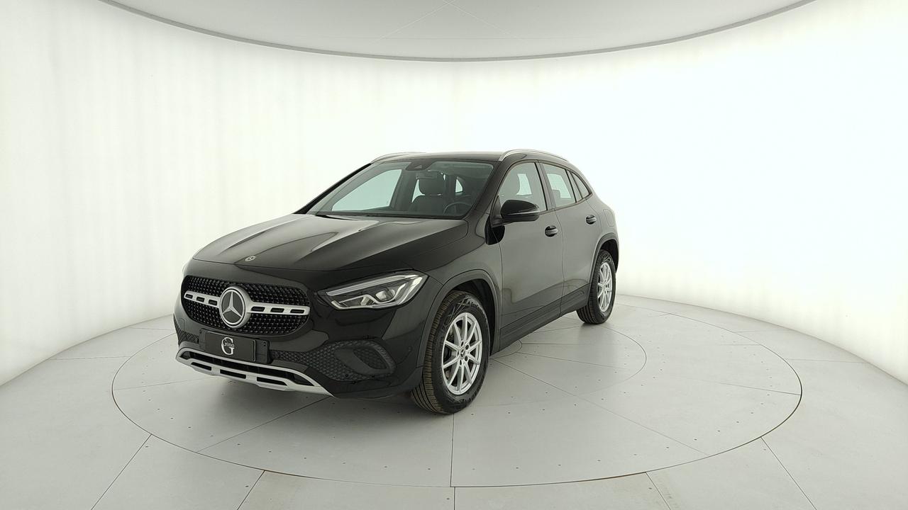 Mercedes-Benz GLA 180 d Business Extra auto