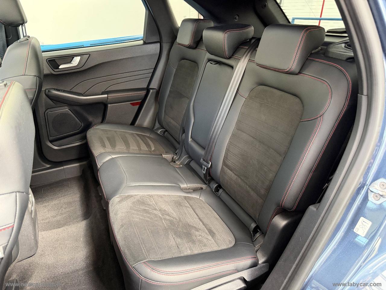 FORD Kuga 2.5 Full Hybrid 190 CVT 2WD ST-Line