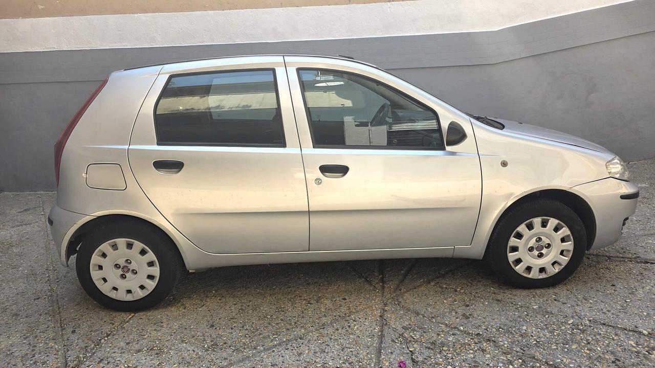 FIAT PUNTO 1.2 - ADATTA A NEOPATENTATI