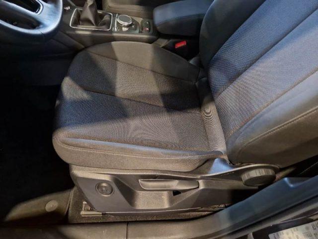 AUDI Q2 30 TDI Business