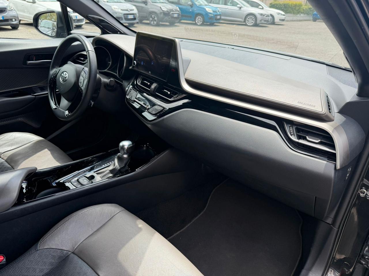 Toyota C-HR 1.8 Hybrid E-CVT Lounge