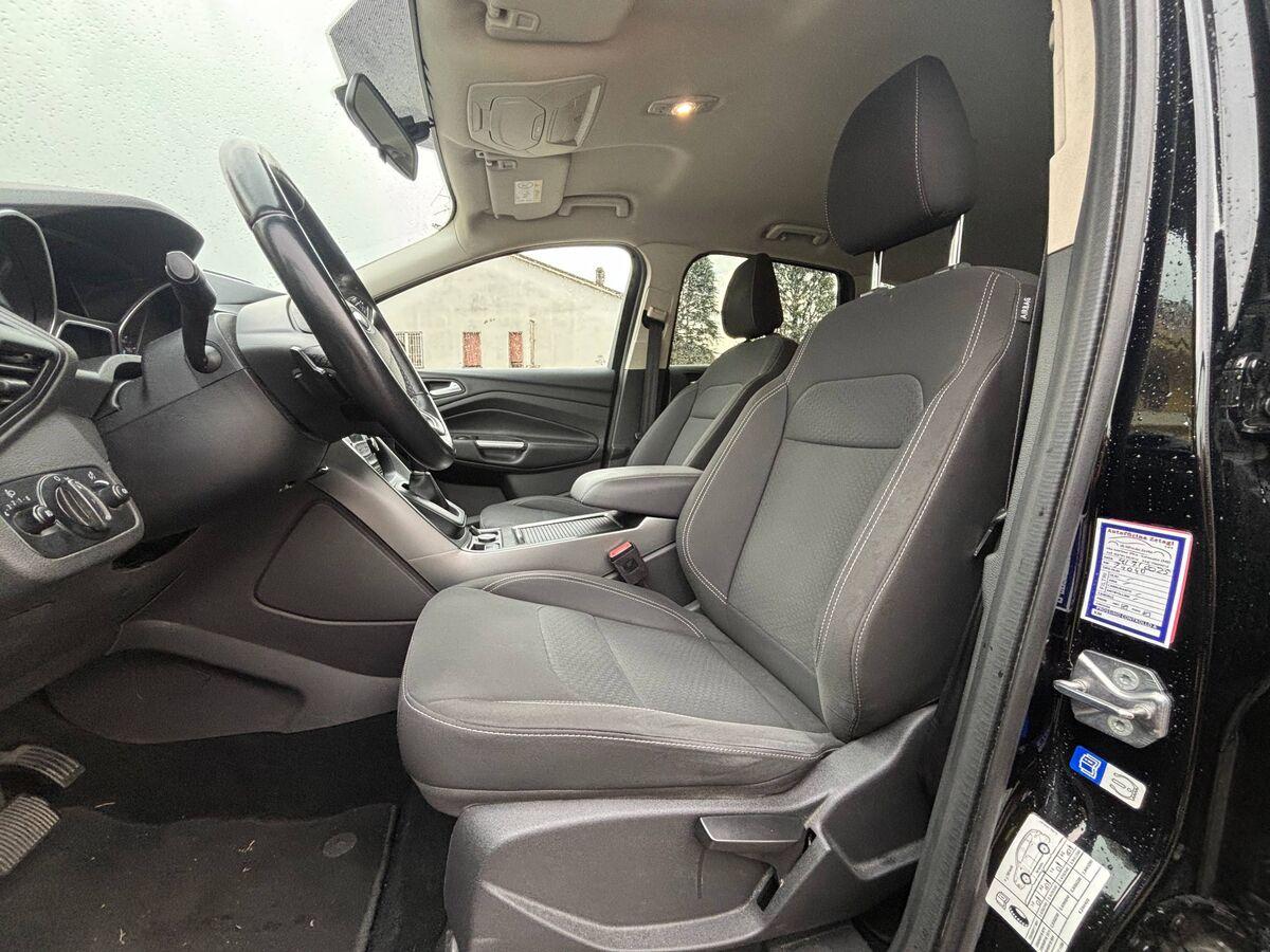Ford Kuga 2.0 tdci Business s&s 2wd 120cv powershift my19.25