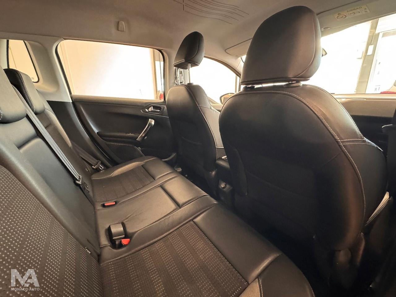 Peugeot 2008 Allure 1.5 HDi 100 92 cv 2015