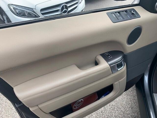 Land Rover Range Sport 3.0 TDV6 HSE Dynamic