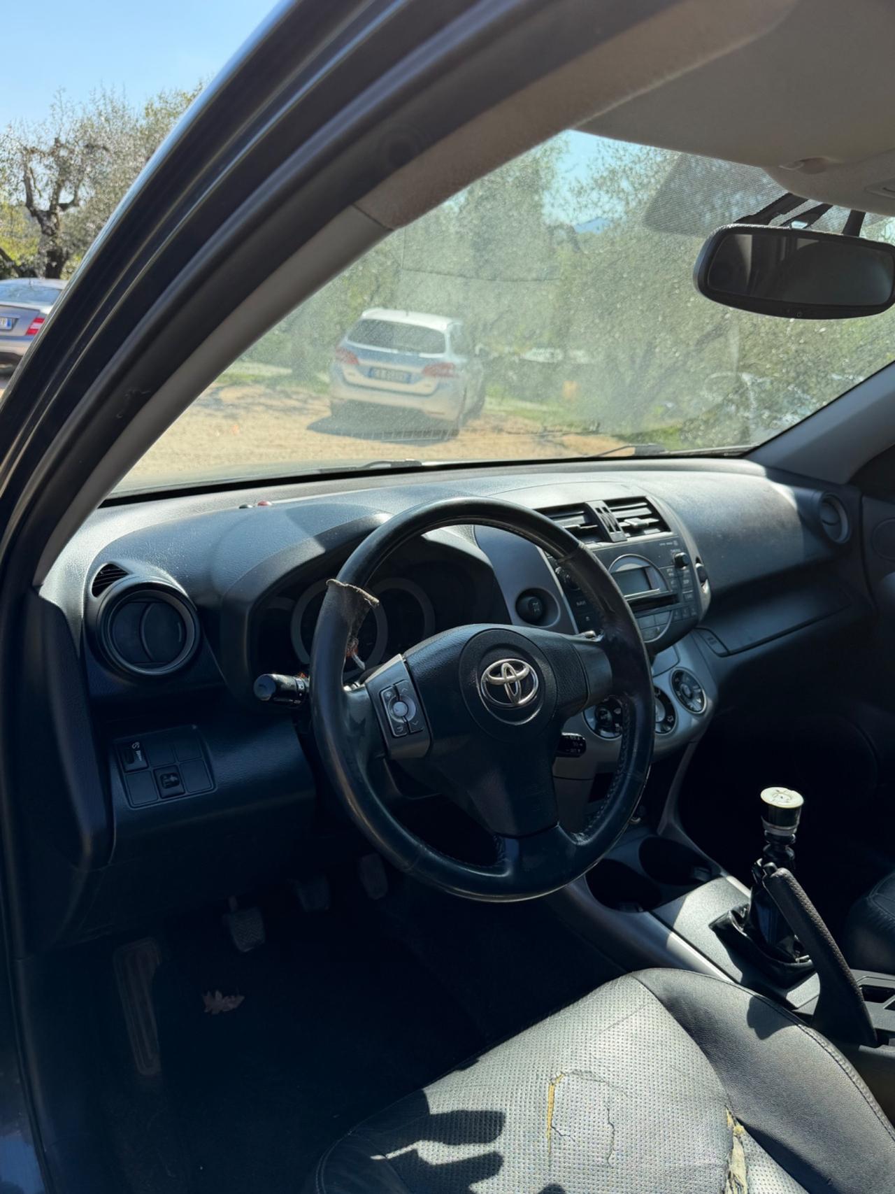 Toyota RAV 4 RAV4 2.2 D-4D 136 CV Luxury