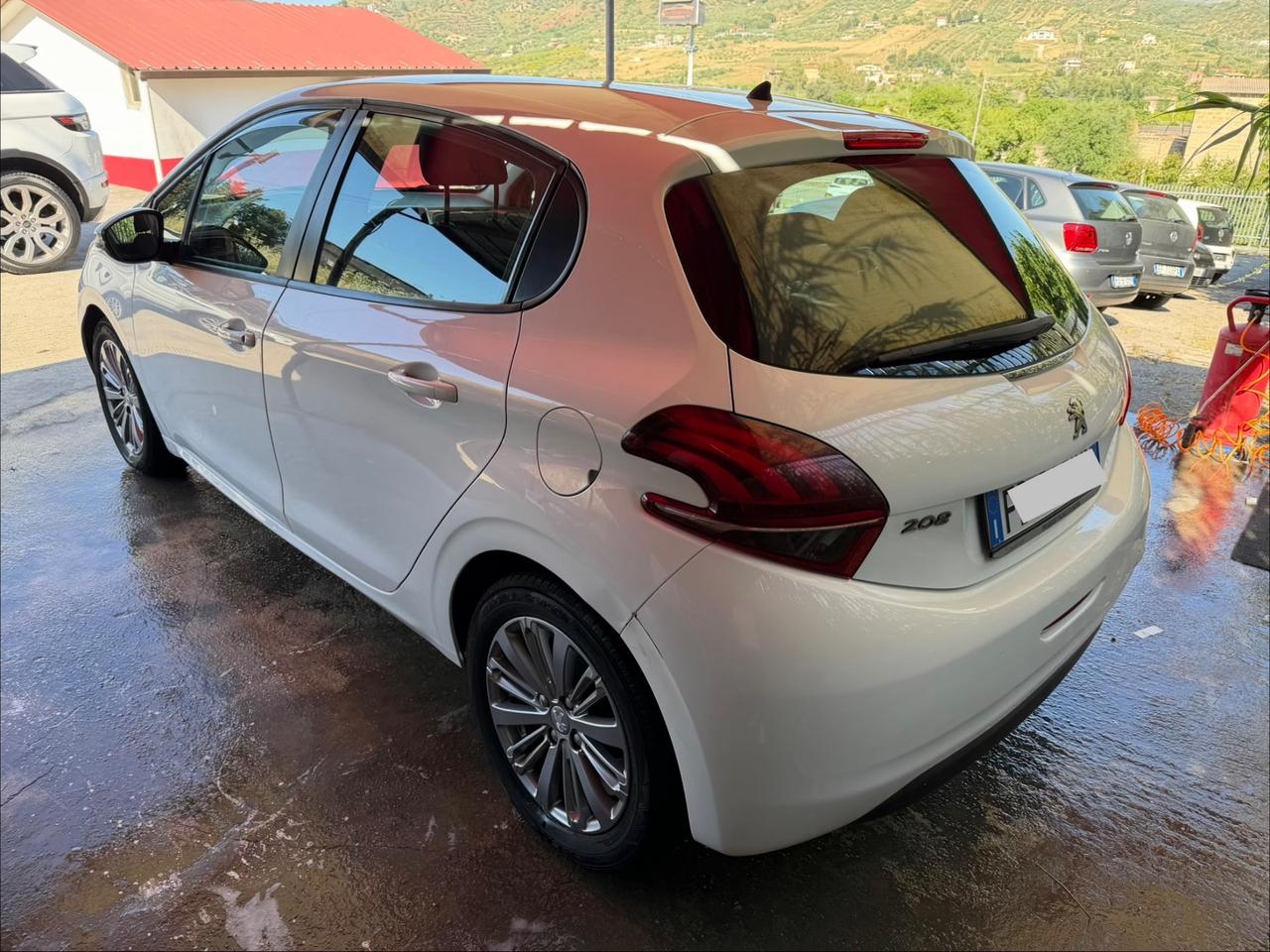 Peugeot 208 BlueHDi 75 5 porte Allure