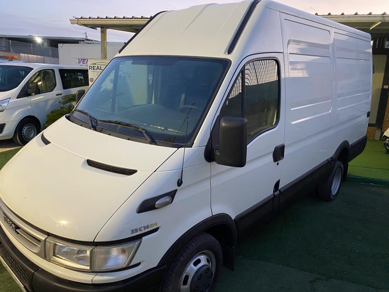 Iveco Daily 3.0 35C14 Gemellato