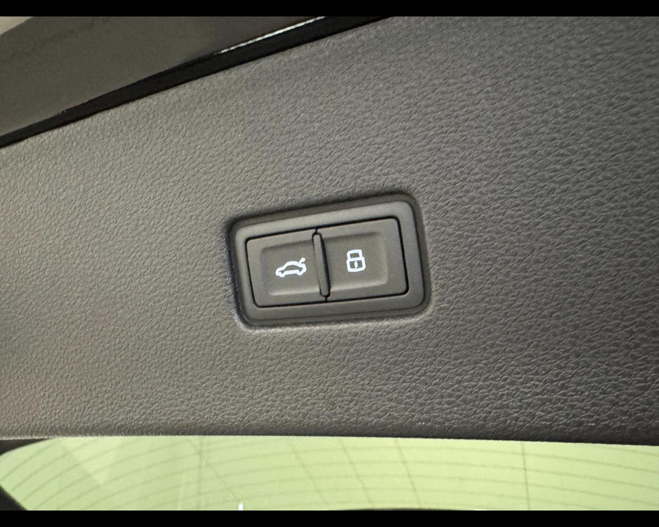 AUDI Q8 50 TDI MHEV QUATTRO S-TRONIC S LINE