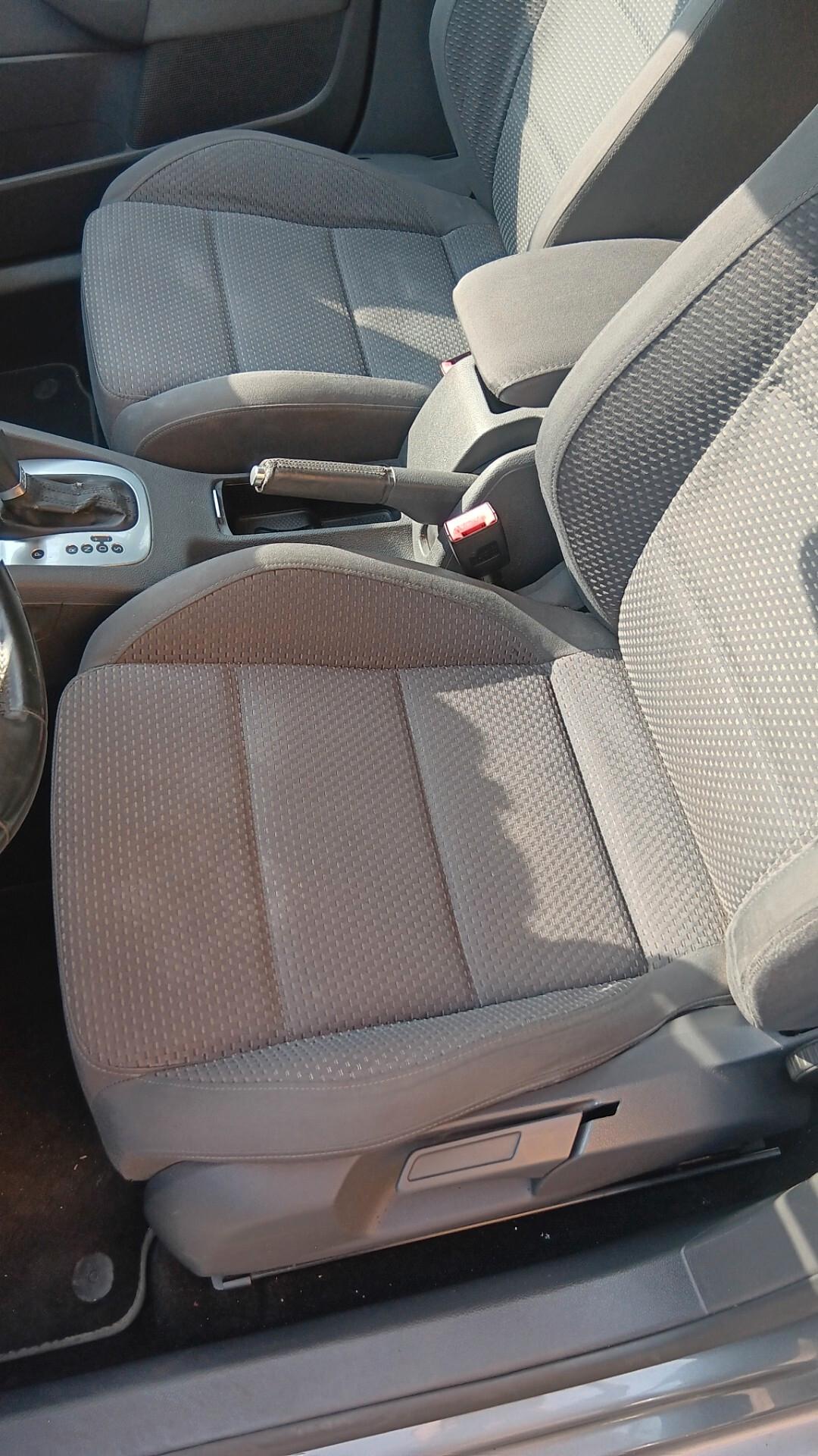 Volkswagen Golf 2.0 TDI DPF 5p. DSG GT Sport