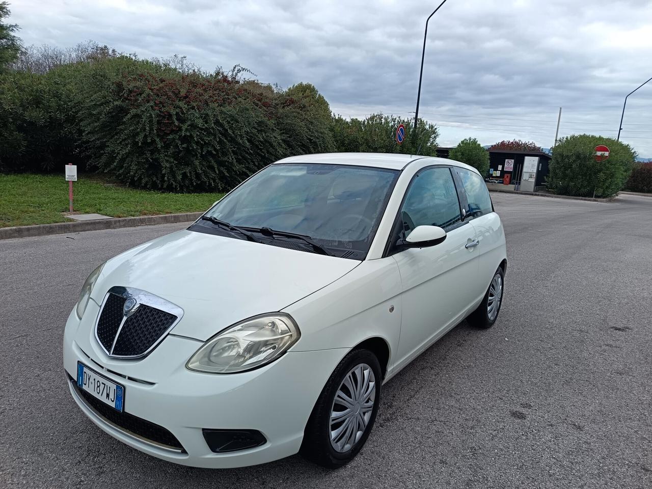 Lancia Ypsilon 1.4 Oro Ecochic GPL ok neo patente