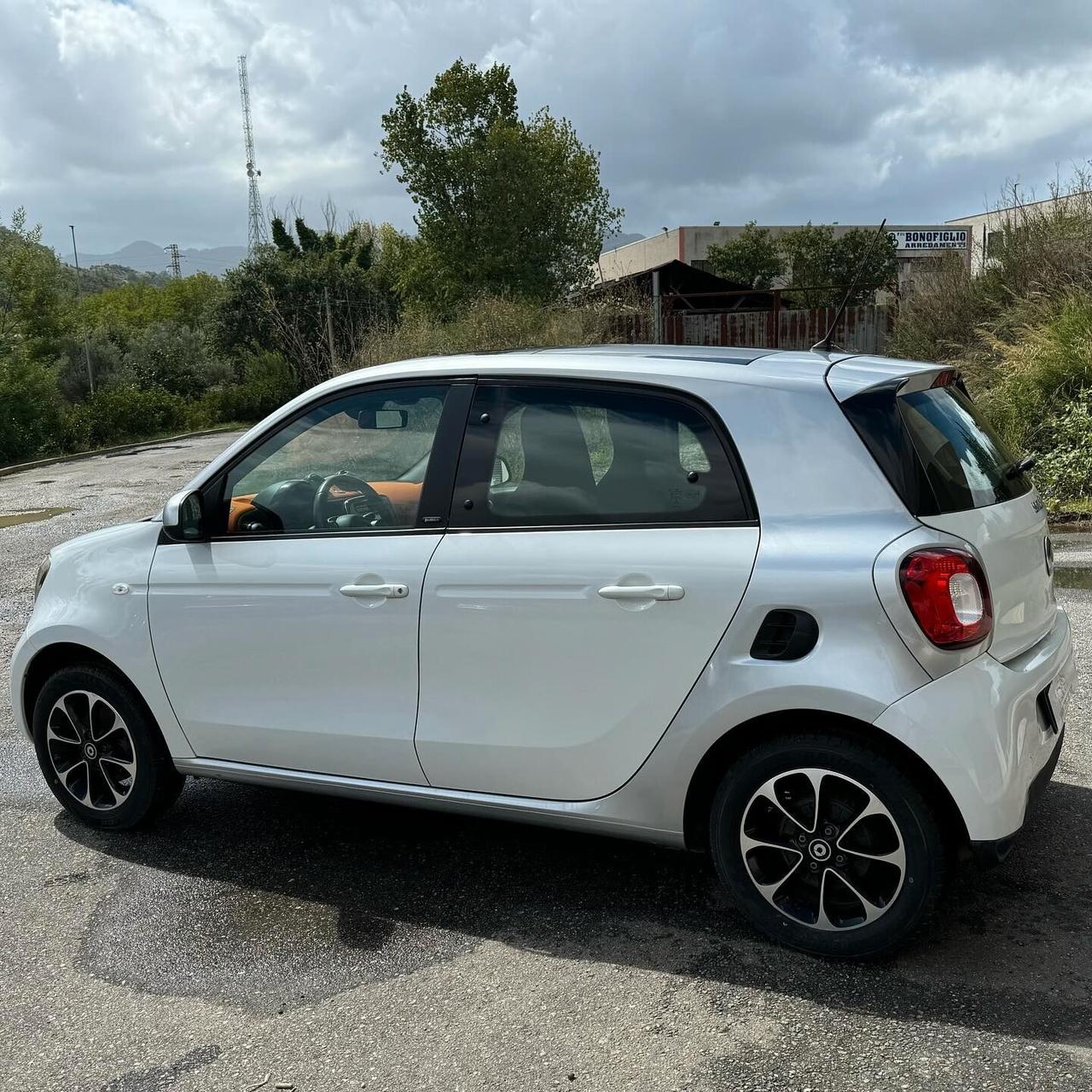 Smart ForFour 70 1.0 Youngster